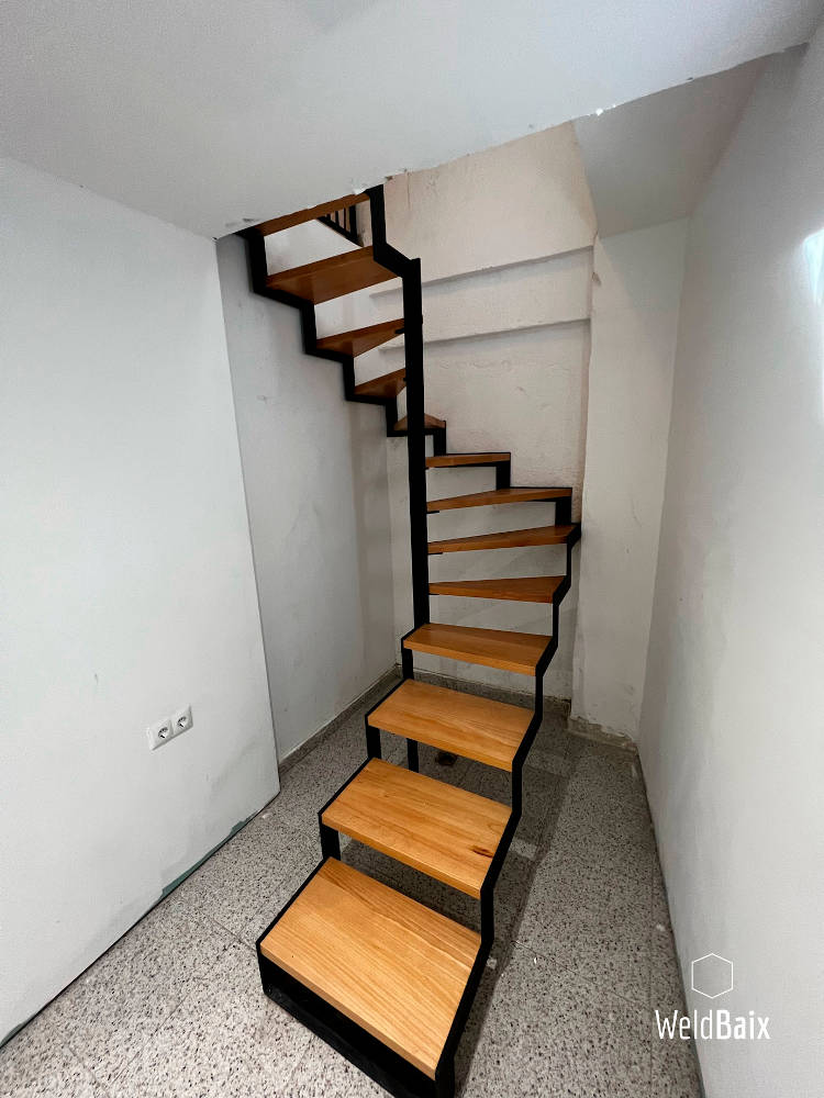 ZANCAS-LATERALES-CON-PELDAnO-INTERIOR-MODELO-Z-2